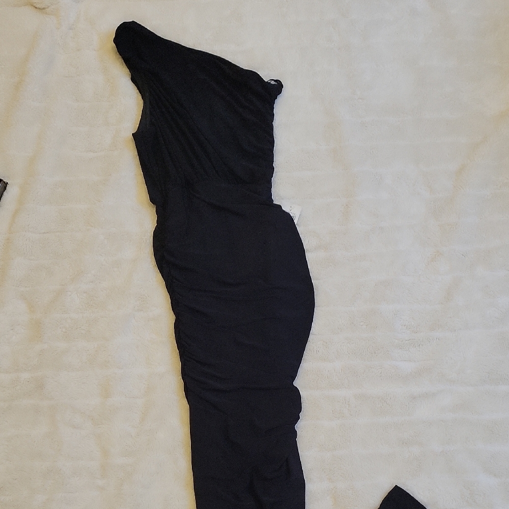 Windsor Classic Black Attire